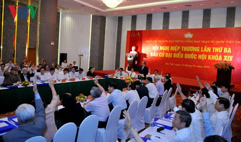 Cả nước có gần 880 người được giới thiệu tham gia ứng cử đại biểu Quốc hội khóa XIV - ảnh 1